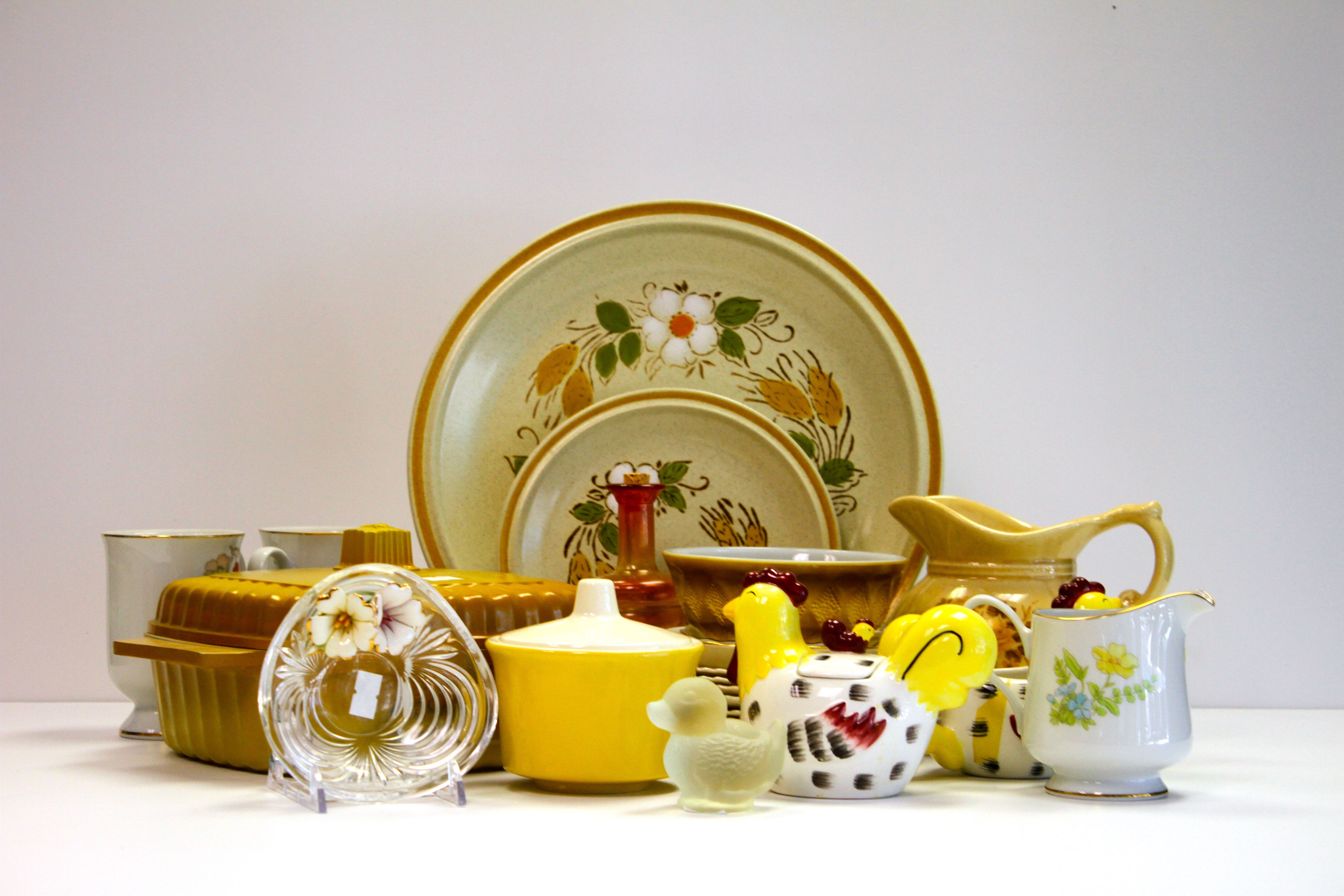 Group of China and Ceramic Pieces