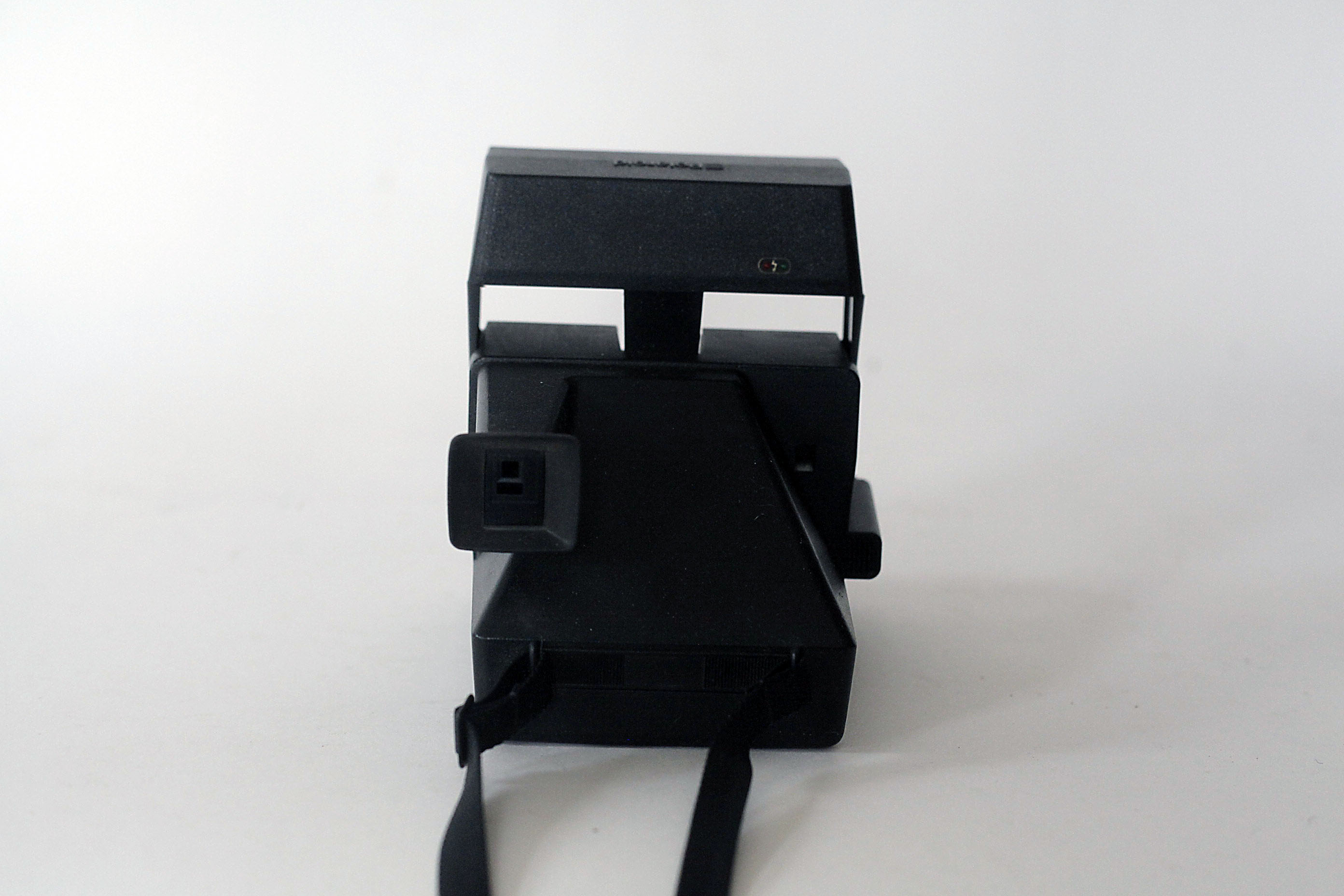 Polaroid Sun 600 SE Camera