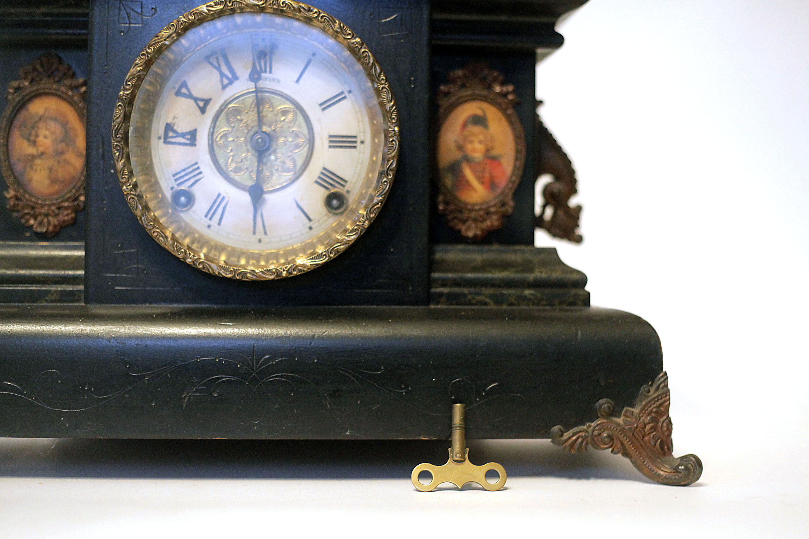 The Sessions Cathedral Gong Mantel Clock