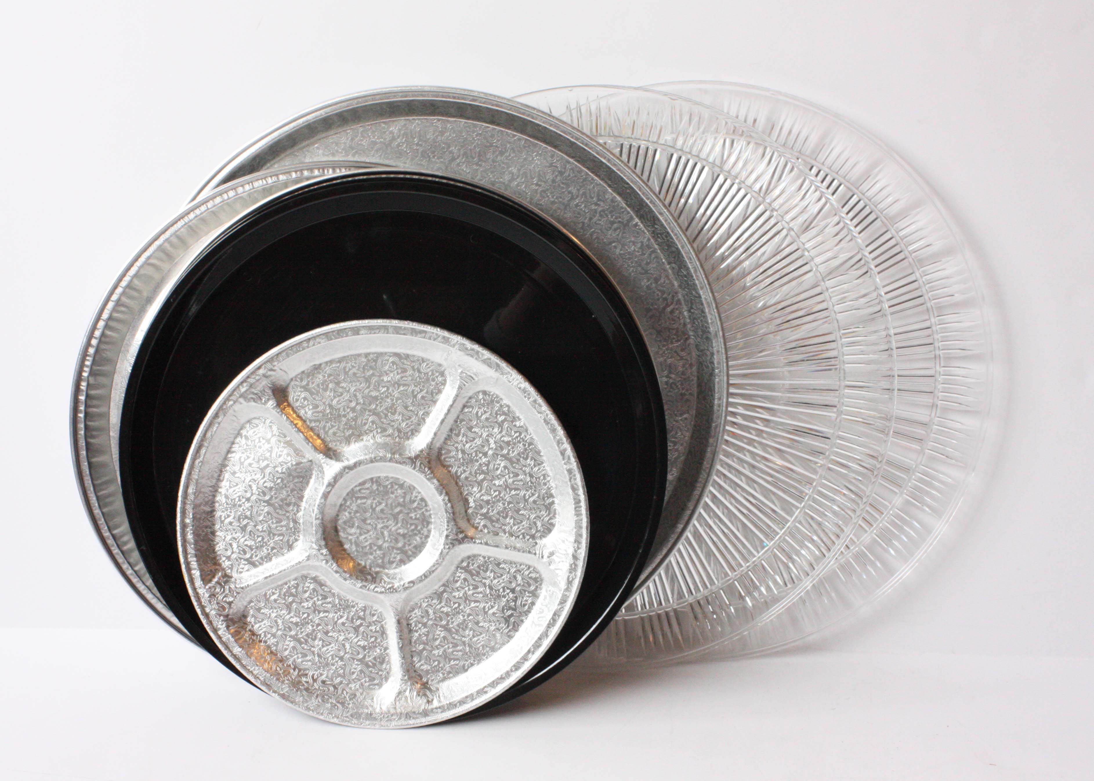 Assortment of Kitchen Items