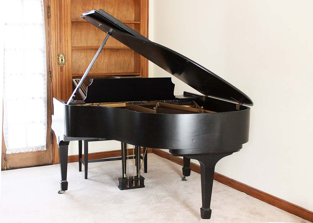 Howard Baldwin Baby Grand Piano