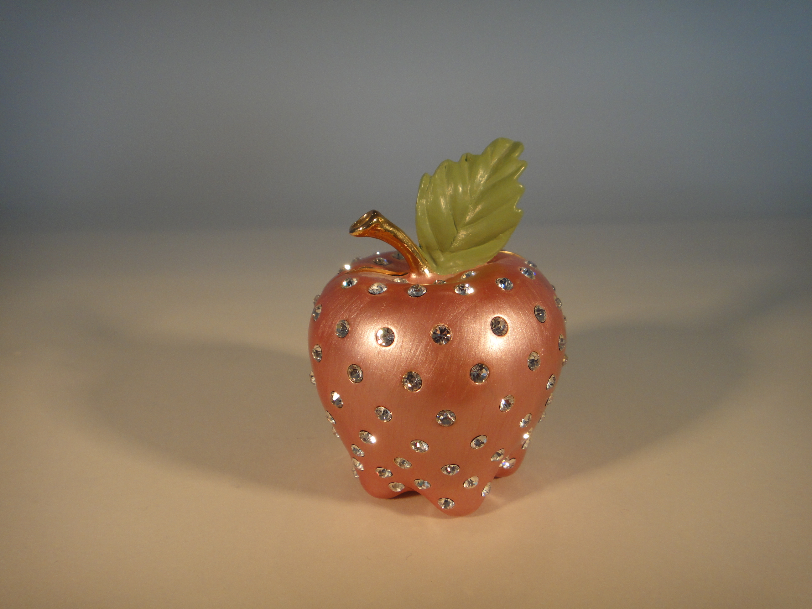 Dazzlers Keepsake Jeweled Apple Trinket Box