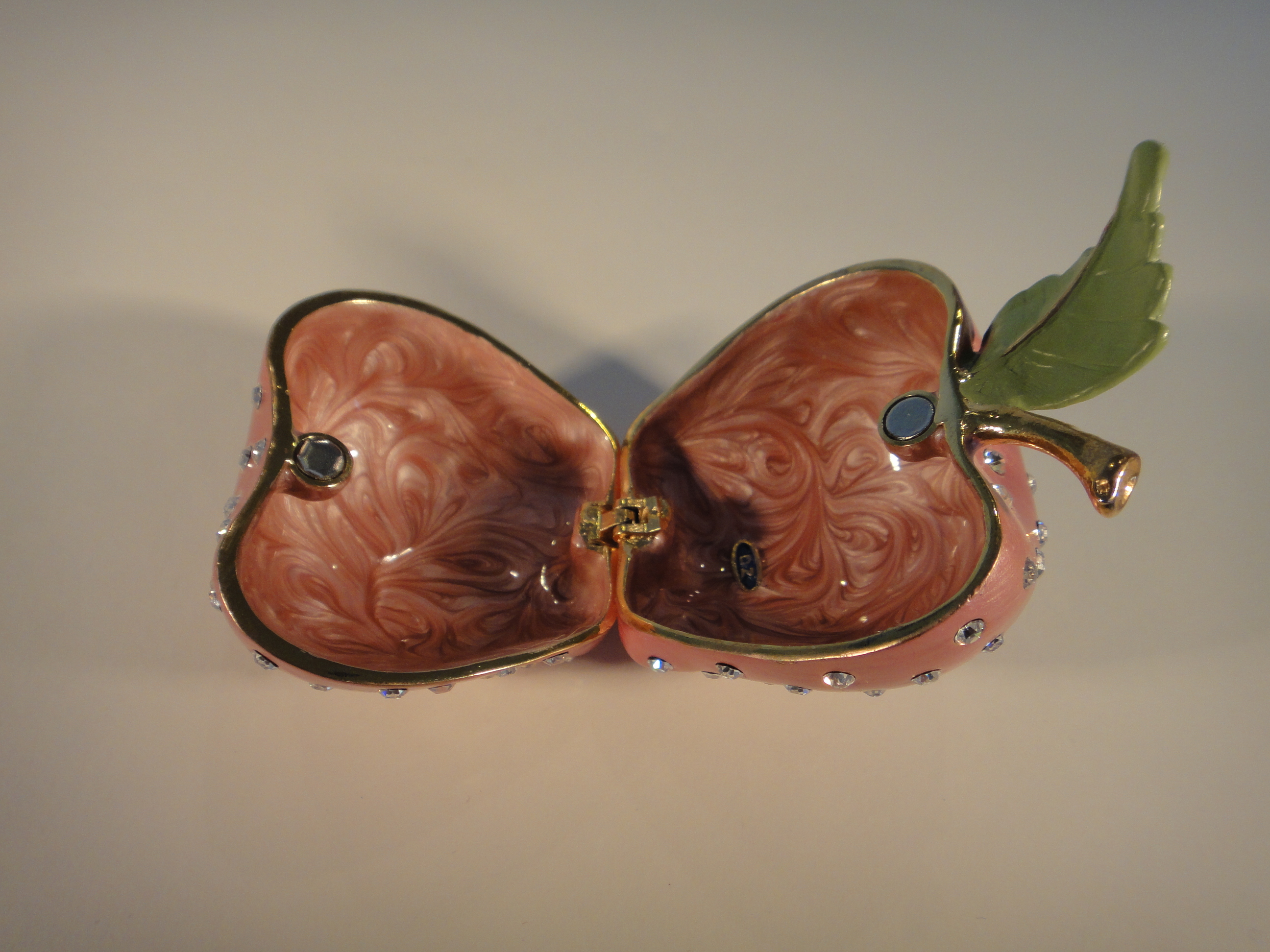 Dazzlers Keepsake Jeweled Apple Trinket Box