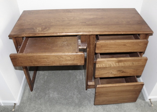 Pine Student Desk and Chair