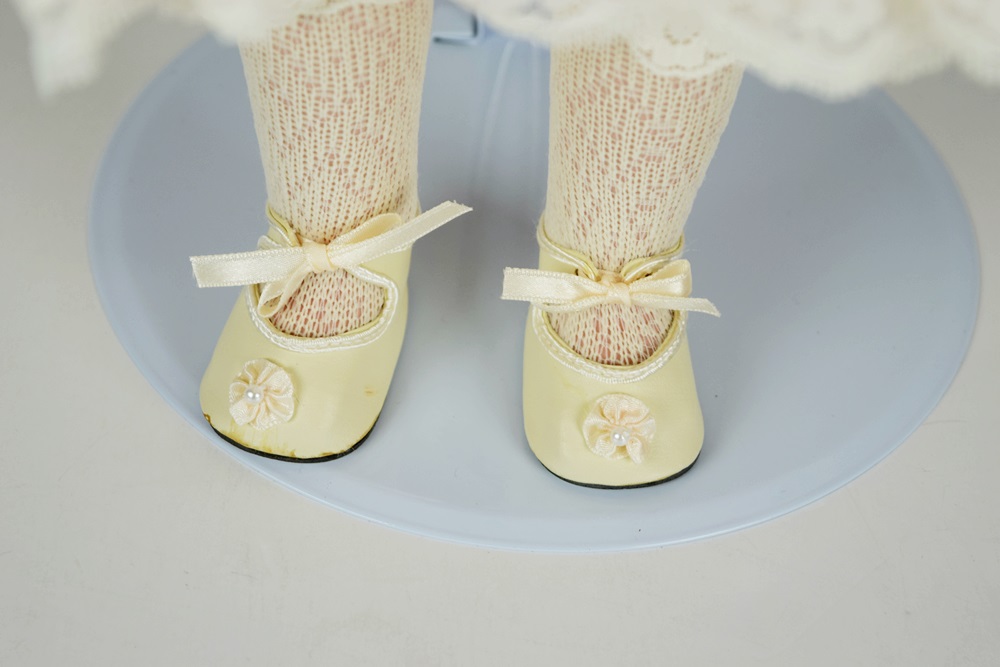 Lee Middleton Original Soft Skin Doll in Peach Dress