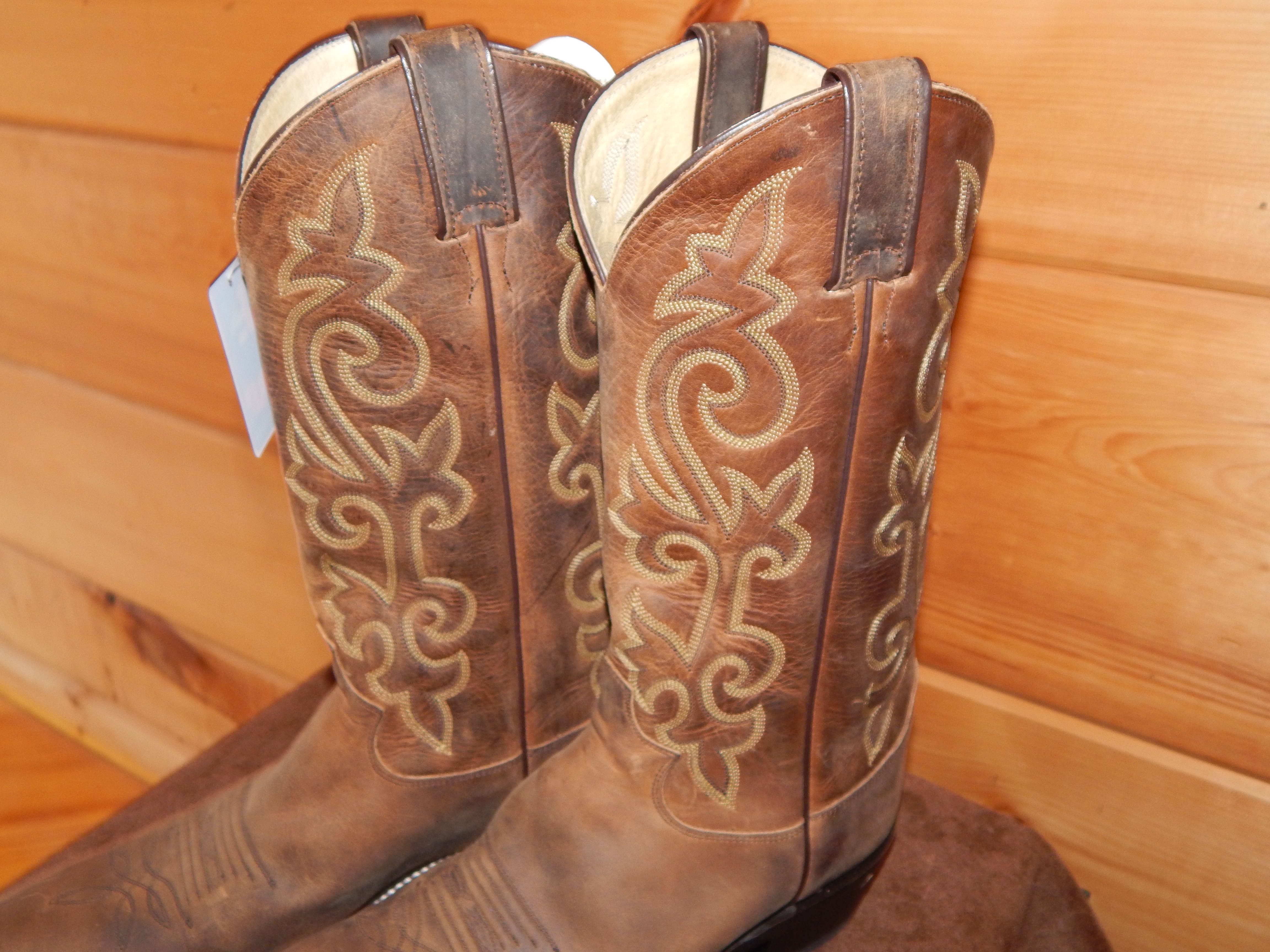 Justin Cowboy Boots For Men