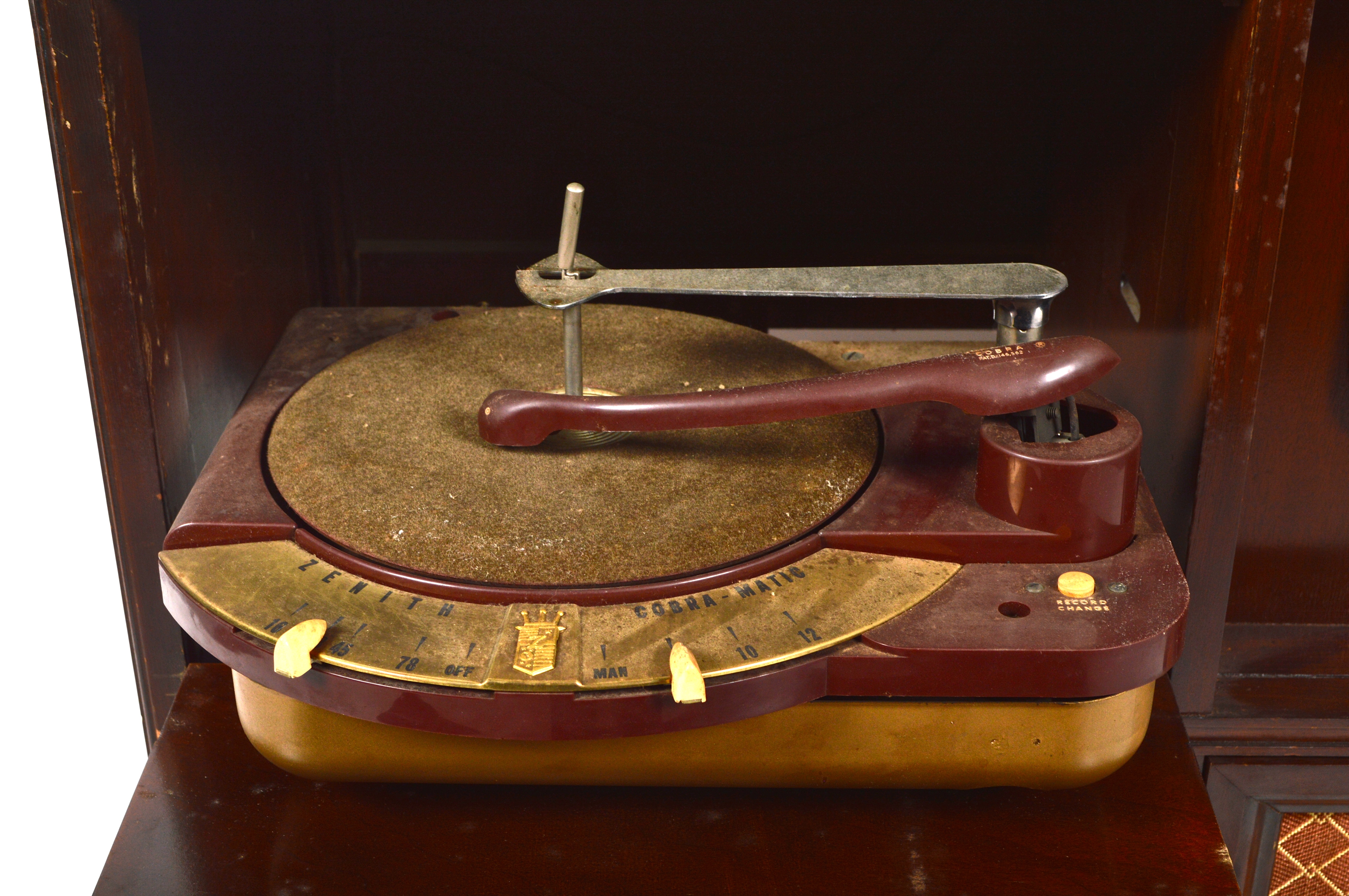 1950s Zenith Cobramatic Turntable And Radio Cabinet
