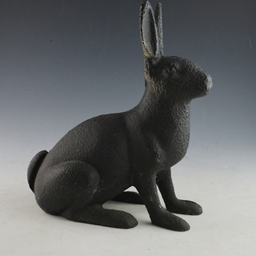 Cast Iron Seated Rabbit