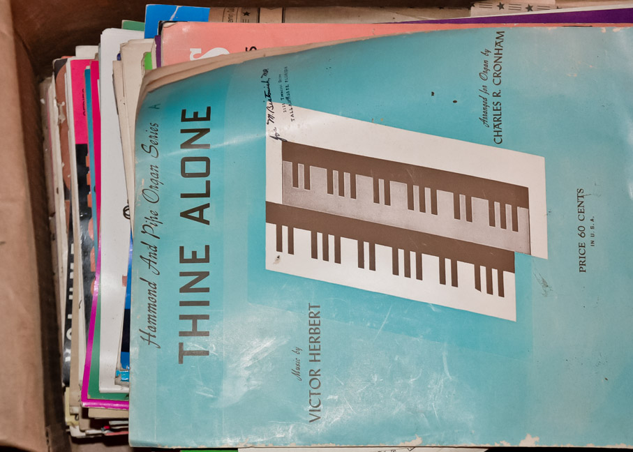 Vintage Organ and Piano Music