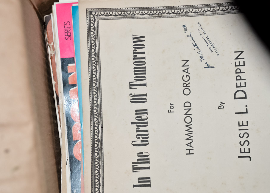 Vintage Organ and Piano Music