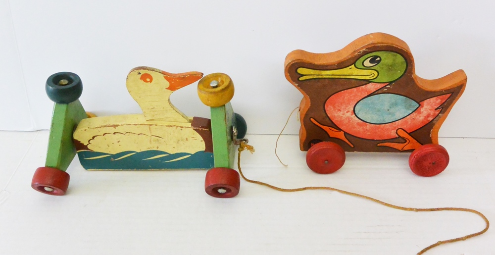 Vintage Toy Collection Of Disney Donald Duck & More