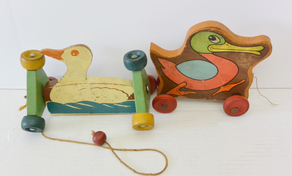 Vintage Toy Collection Of Disney Donald Duck & More