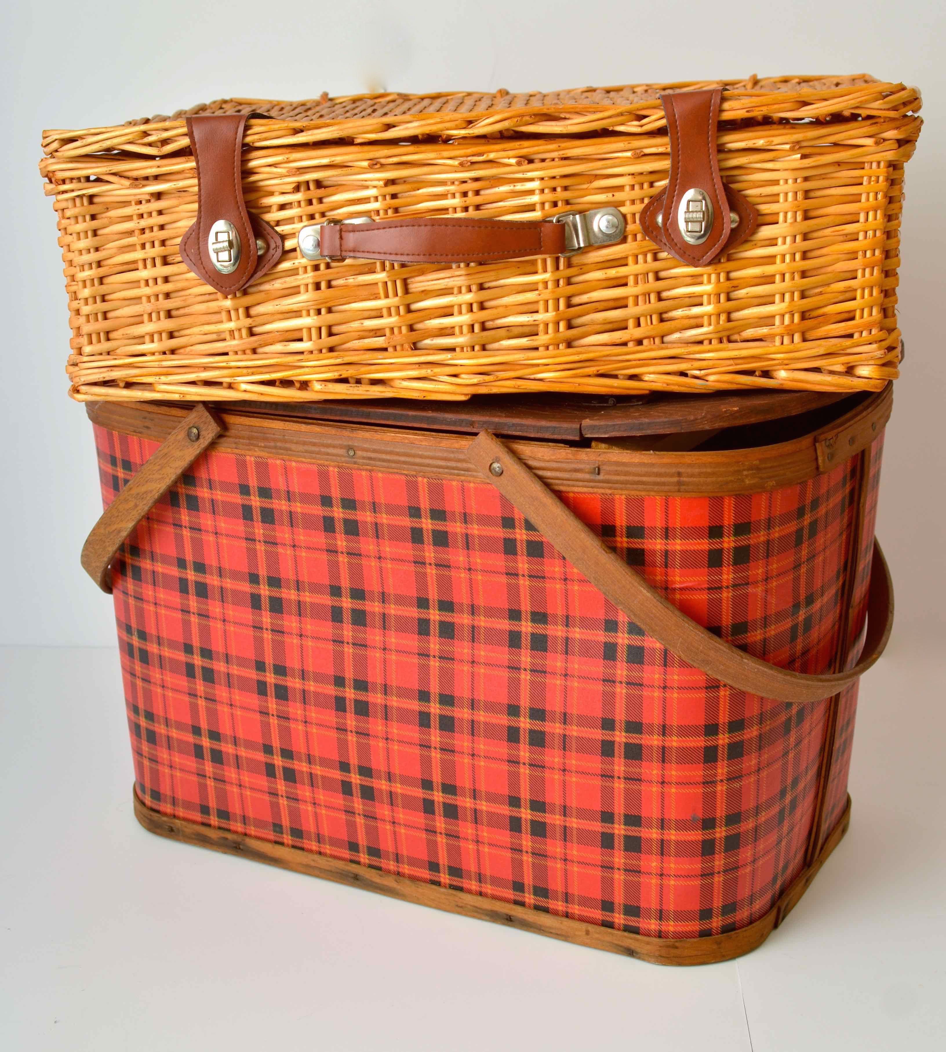 Vintage Picnic Items