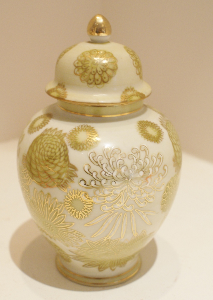 Five Japanese Urns Including Imari