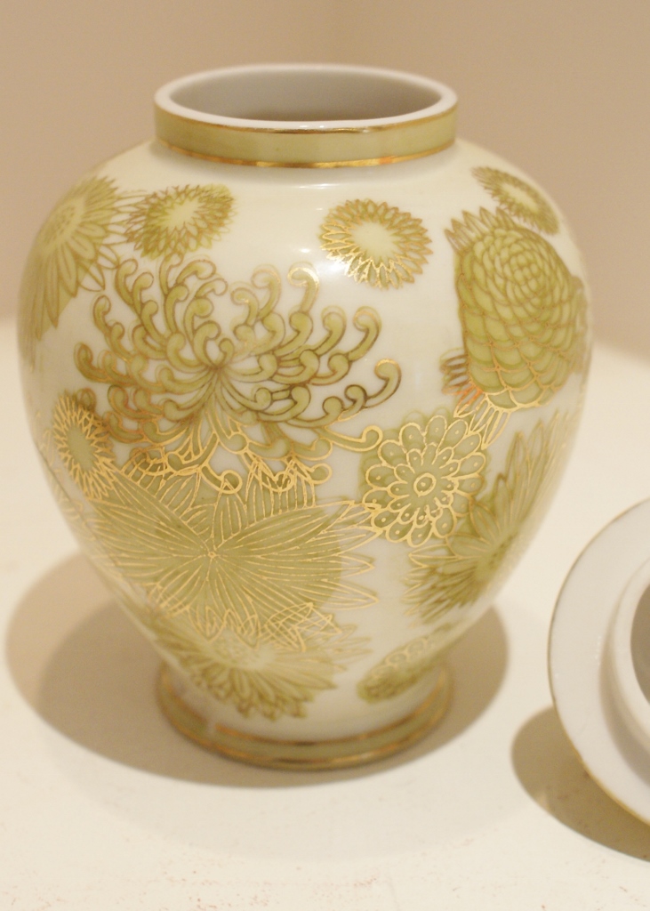 Five Japanese Urns Including Imari