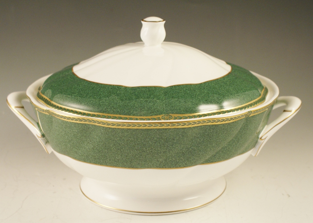 Wedgwood "Crown Emerald" Bone China