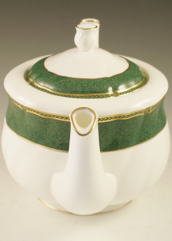 Wedgwood "Crown Emerald" Bone China