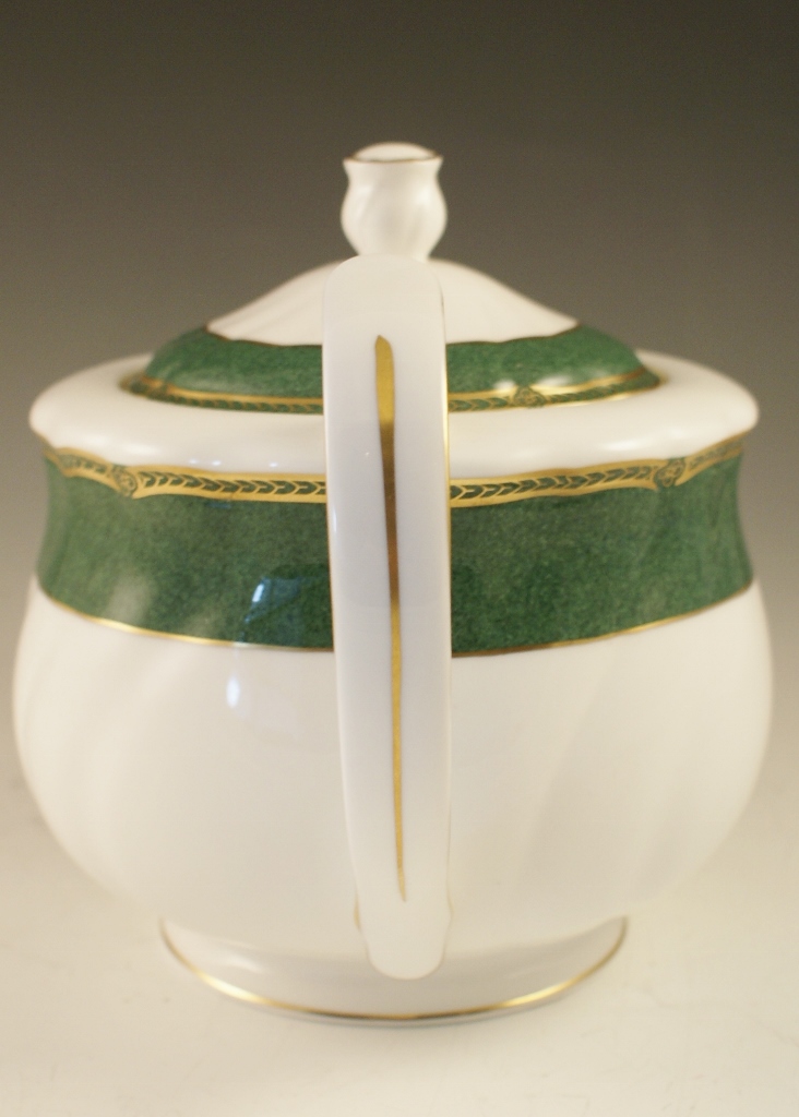 Wedgwood "Crown Emerald" Bone China