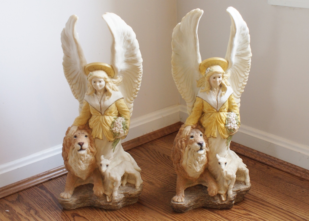Pair of United Designs Resin Angel Statues