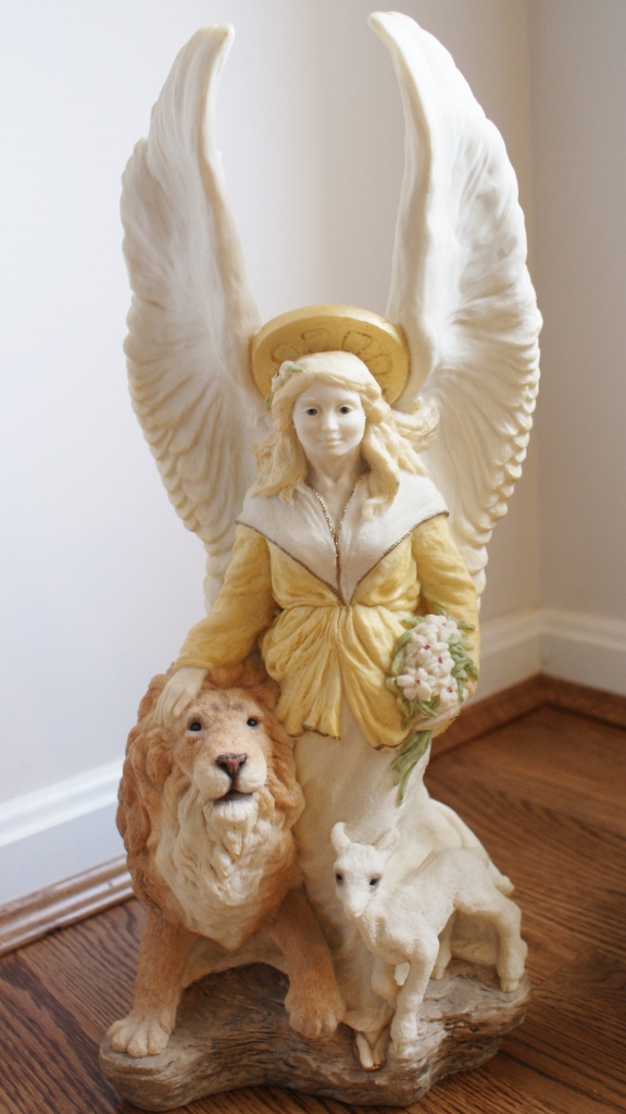 Pair of United Designs Resin Angel Statues