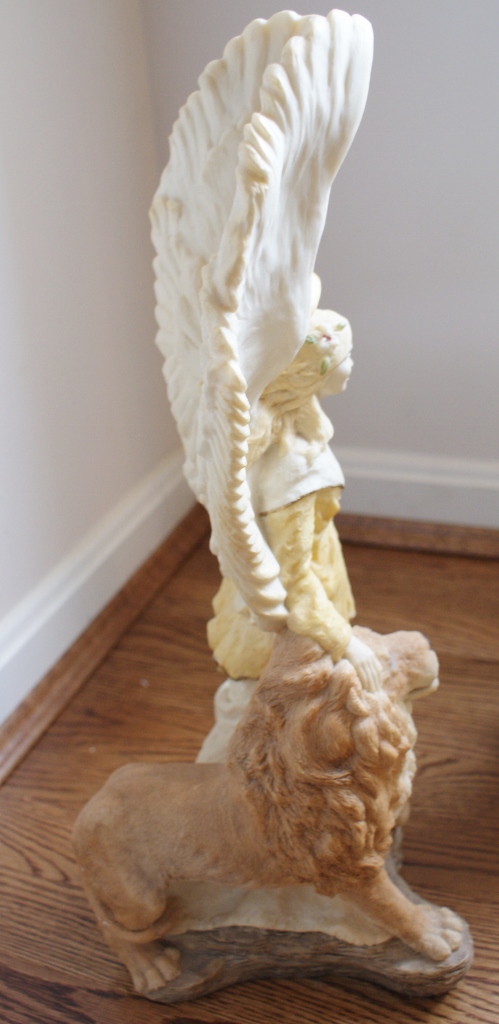 Pair of United Designs Resin Angel Statues