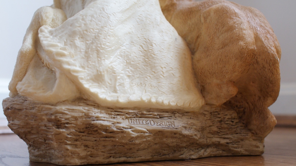 Pair of United Designs Resin Angel Statues