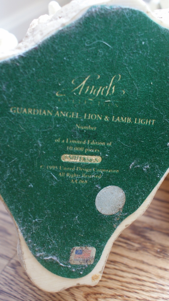 Pair of United Designs Resin Angel Statues