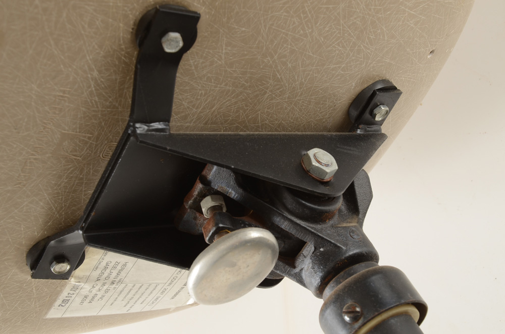 Herman Miller Mid-Century Molded Chair