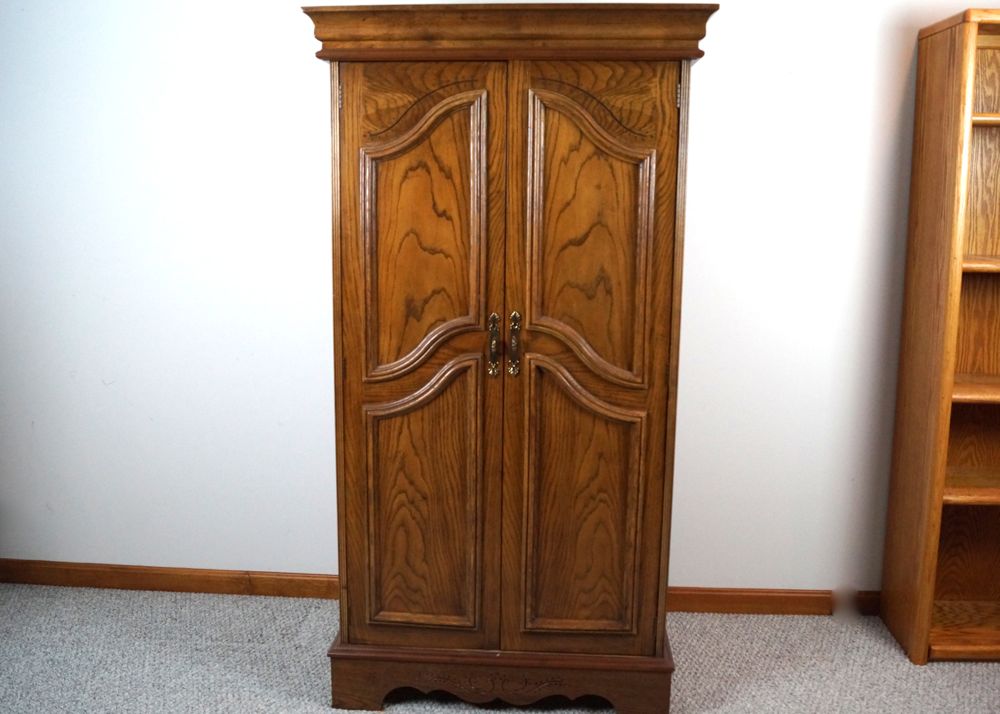 Lane Cedar Lined Wardrobe