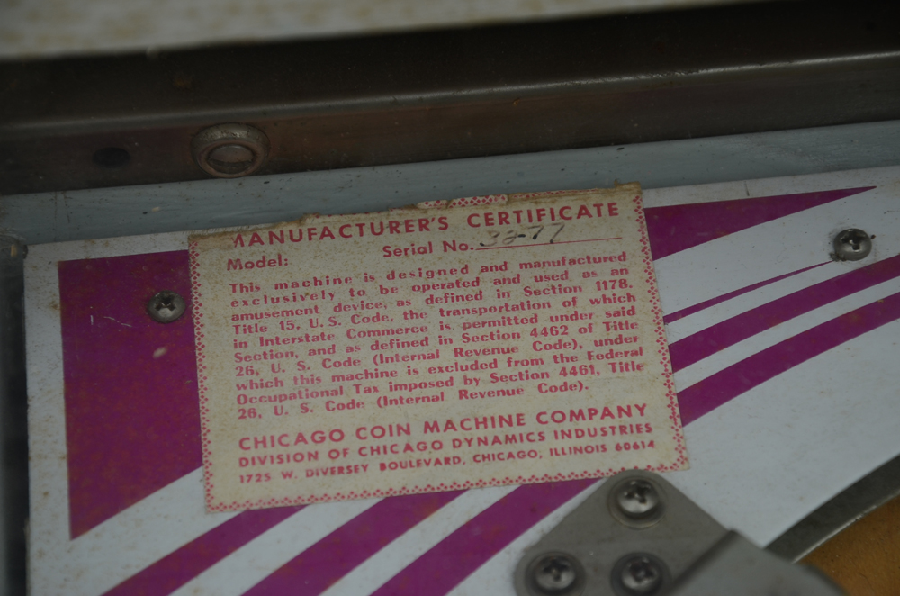 Vintage Chicago Coin Pinball Machine