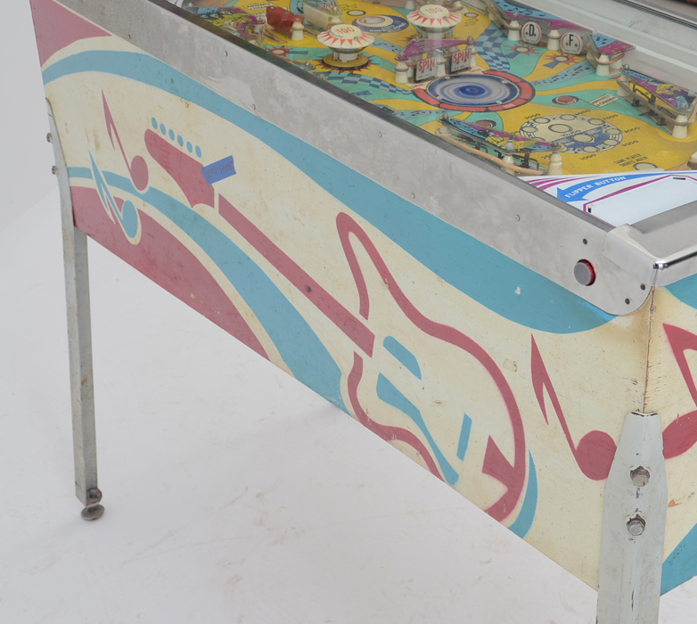 Vintage Chicago Coin Pinball Machine