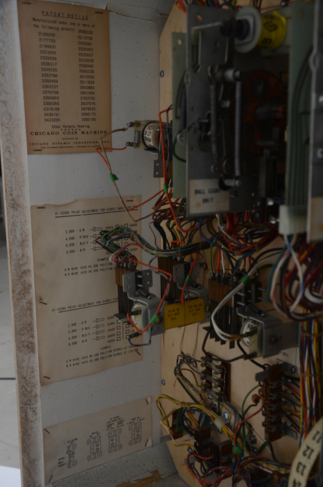 Vintage Chicago Coin Pinball Machine