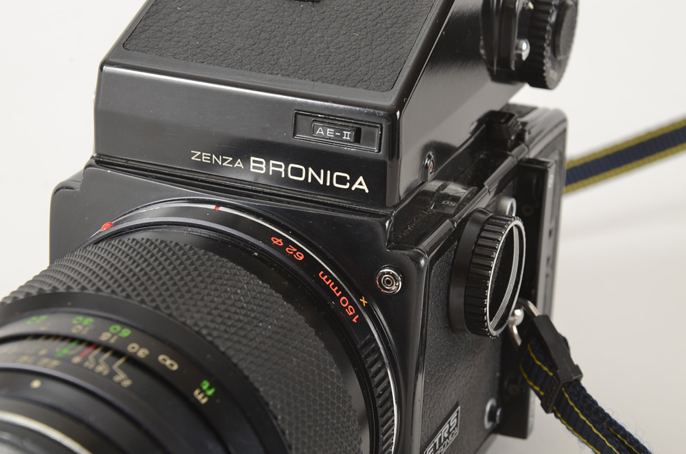 Zenza Bronica ETRS Camera