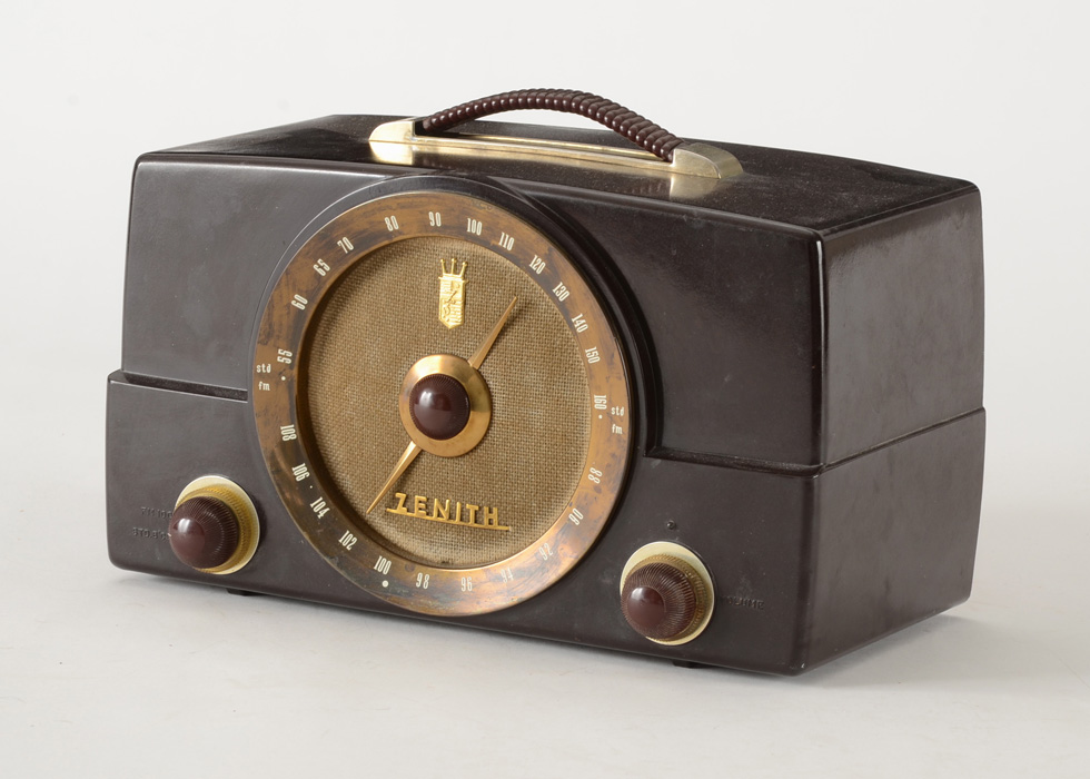 Vintage 1950s Zenith Radio