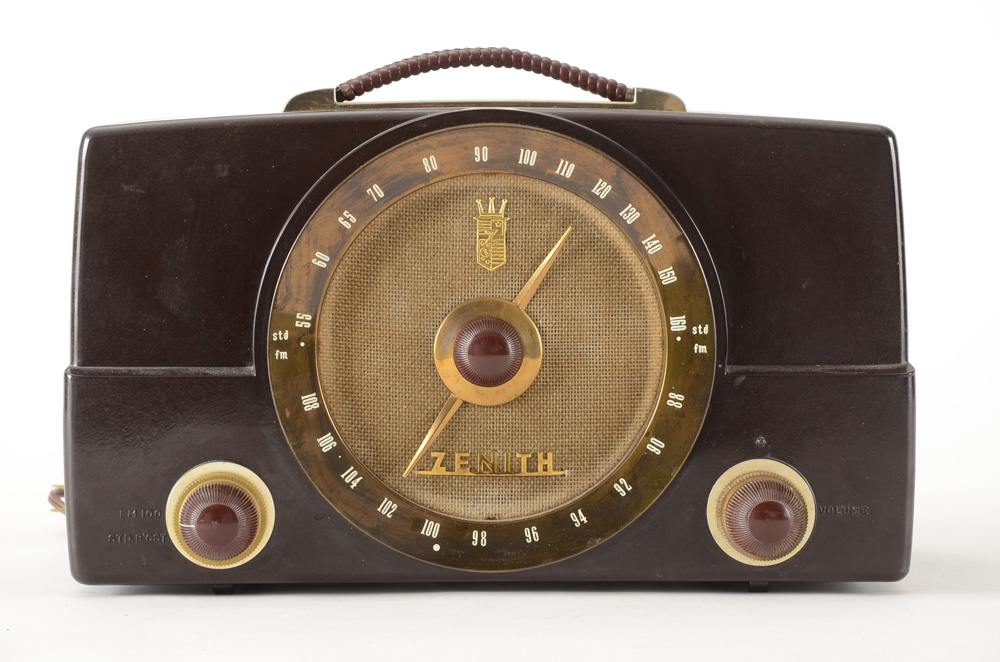 Vintage 1950s Zenith Radio