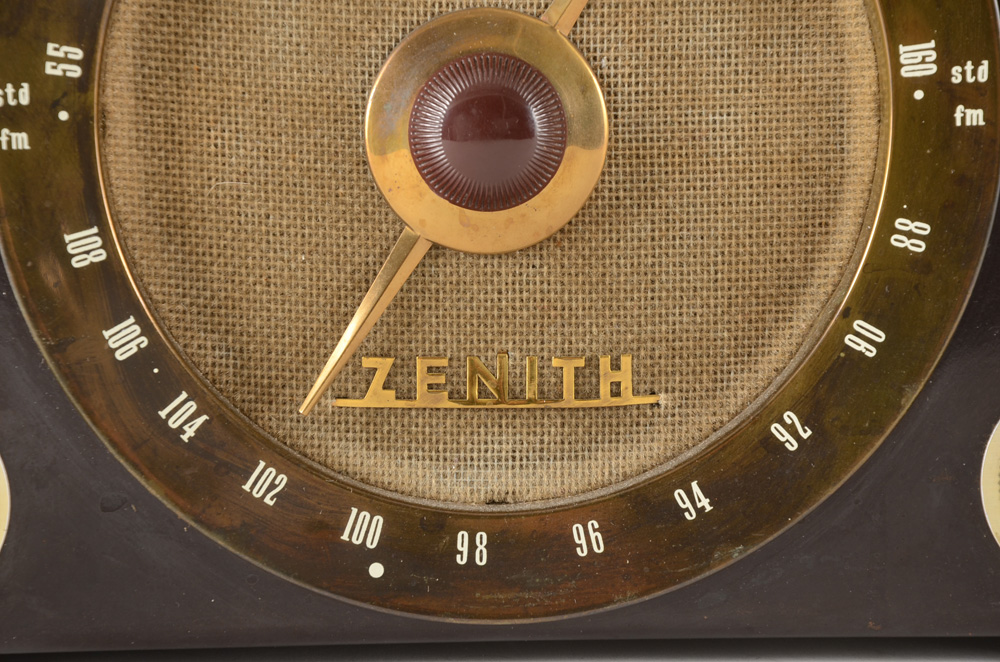 Vintage 1950s Zenith Radio