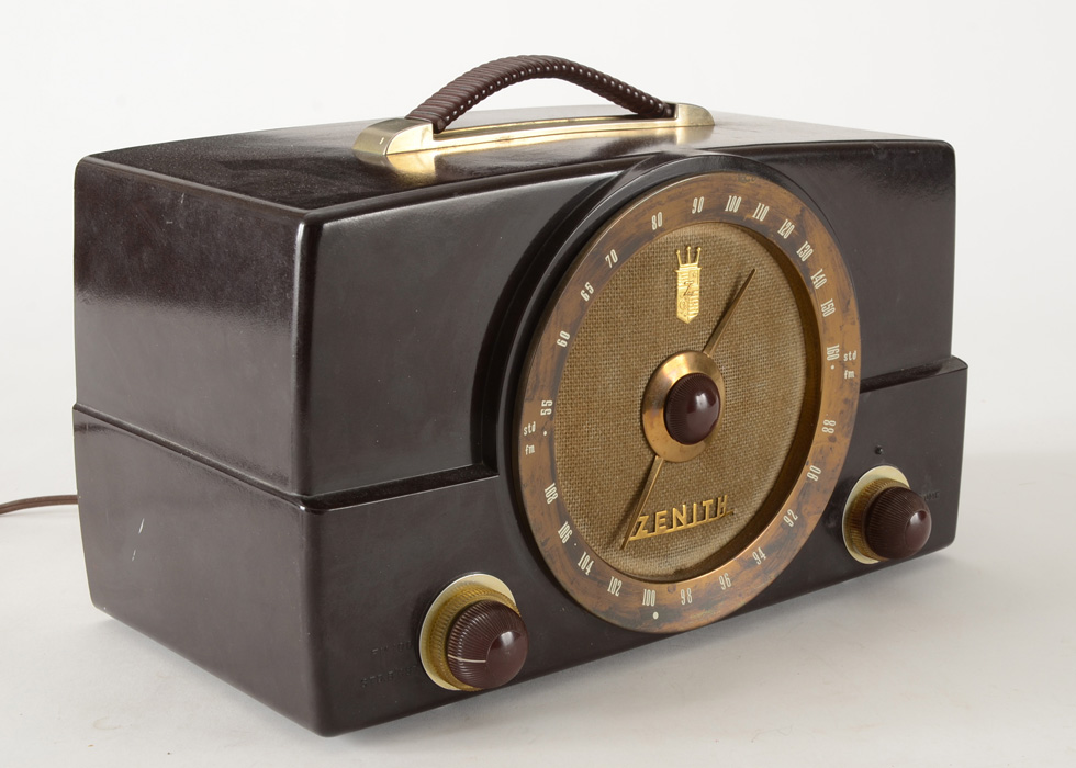 Vintage 1950s Zenith Radio