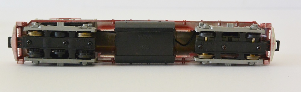 HO Guage Silver Streak Engine and Caboose