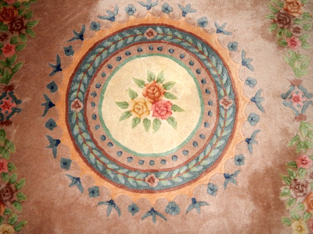 Hand Carved Wool Kweilin Decorator Rug