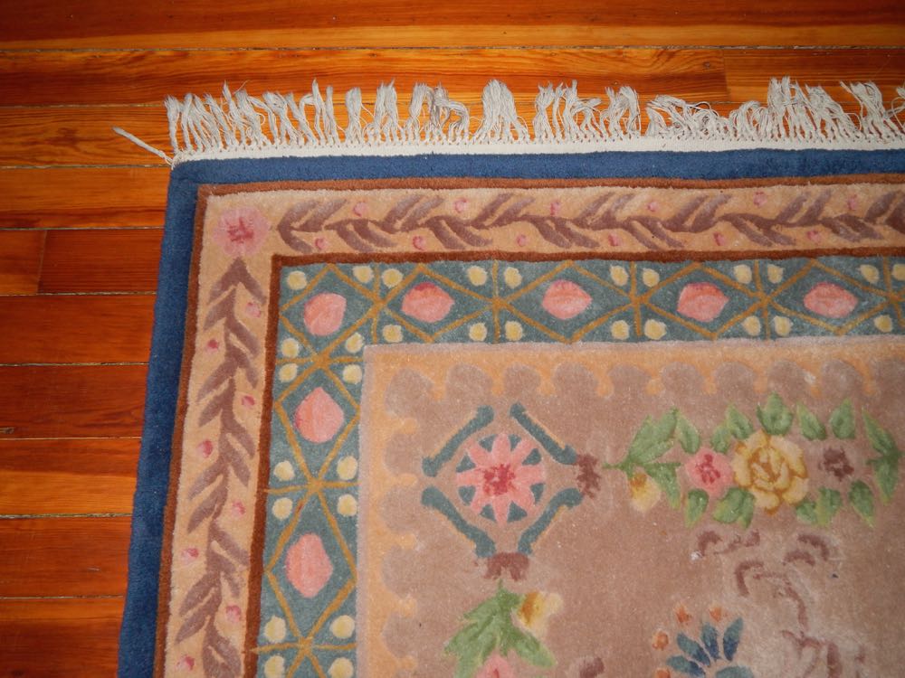 Hand Carved Wool Kweilin Decorator Rug