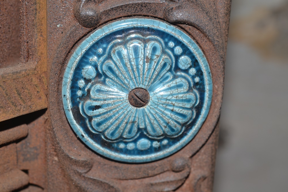 Wm. Resor & Co. Cottage Franklin Parlor Stove with Tiles