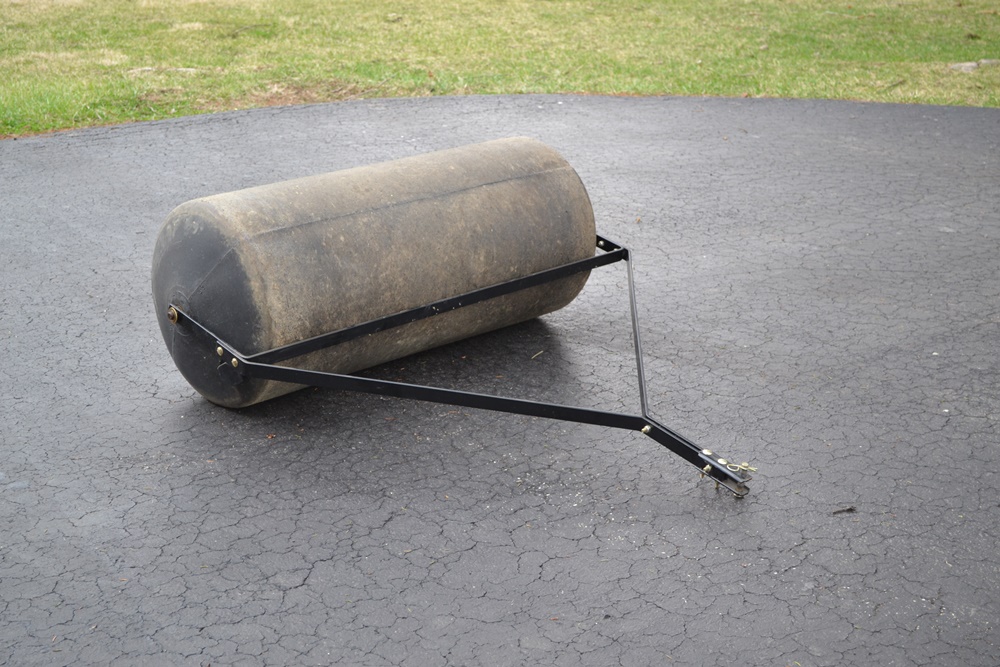 Craftsman Lawn Roller With Polyurethane Drum