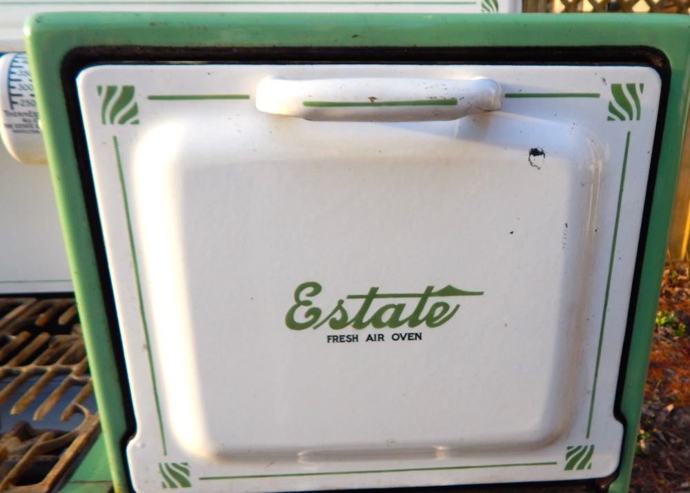 Vintage Estate Fresh Air Oven