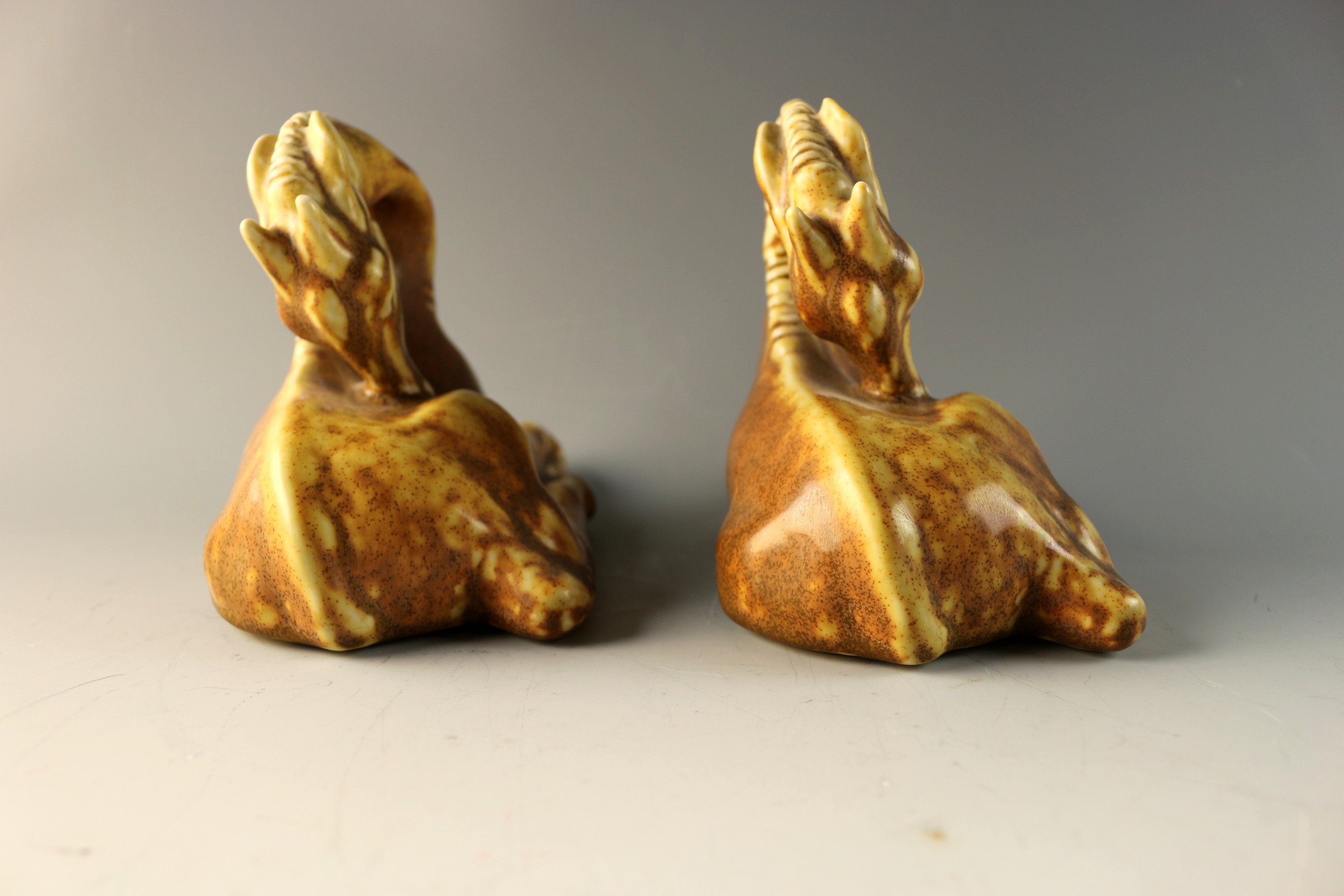 Rookwood Giraffe Bookends #6768 by Artist Louise Abel