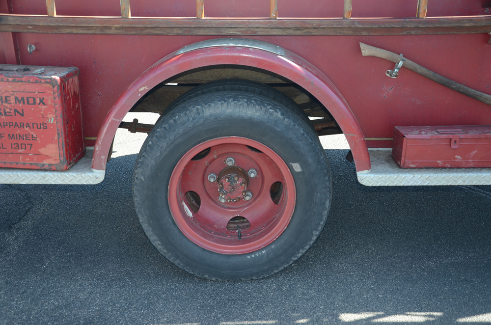 1946 Dodge - American Fire Engine