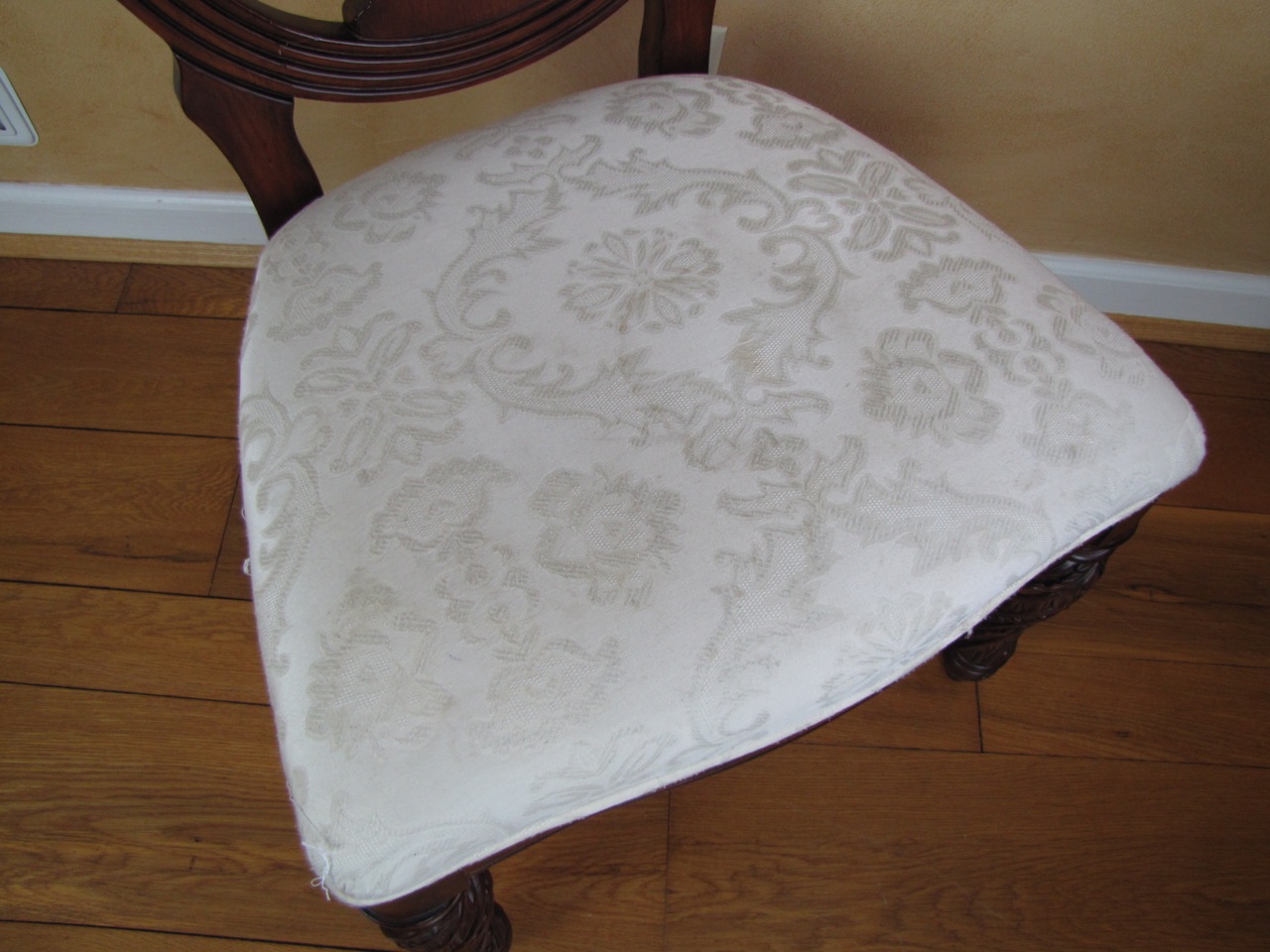 Set of Four Pineapple Back Dining Chairs