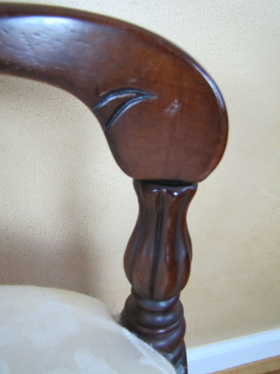 Set of Four Pineapple Back Dining Chairs