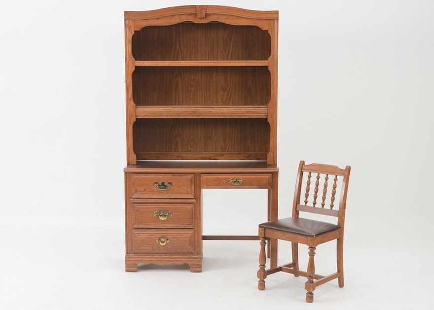 Young Hinkle Oak Desk with Hutch and Chair