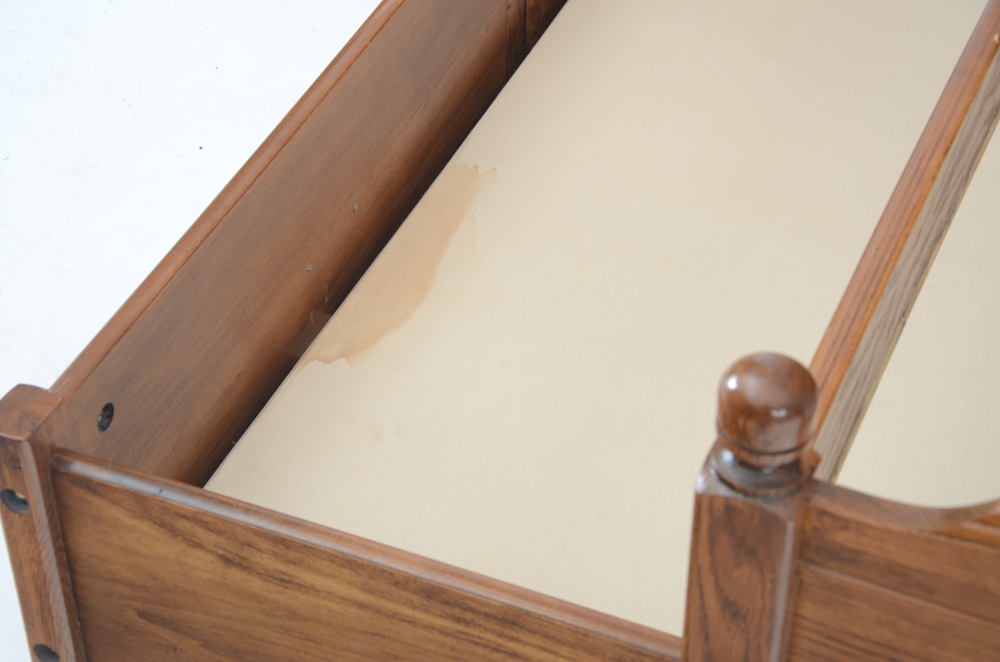 Young Hinkle Oak Twin Trundle Bed