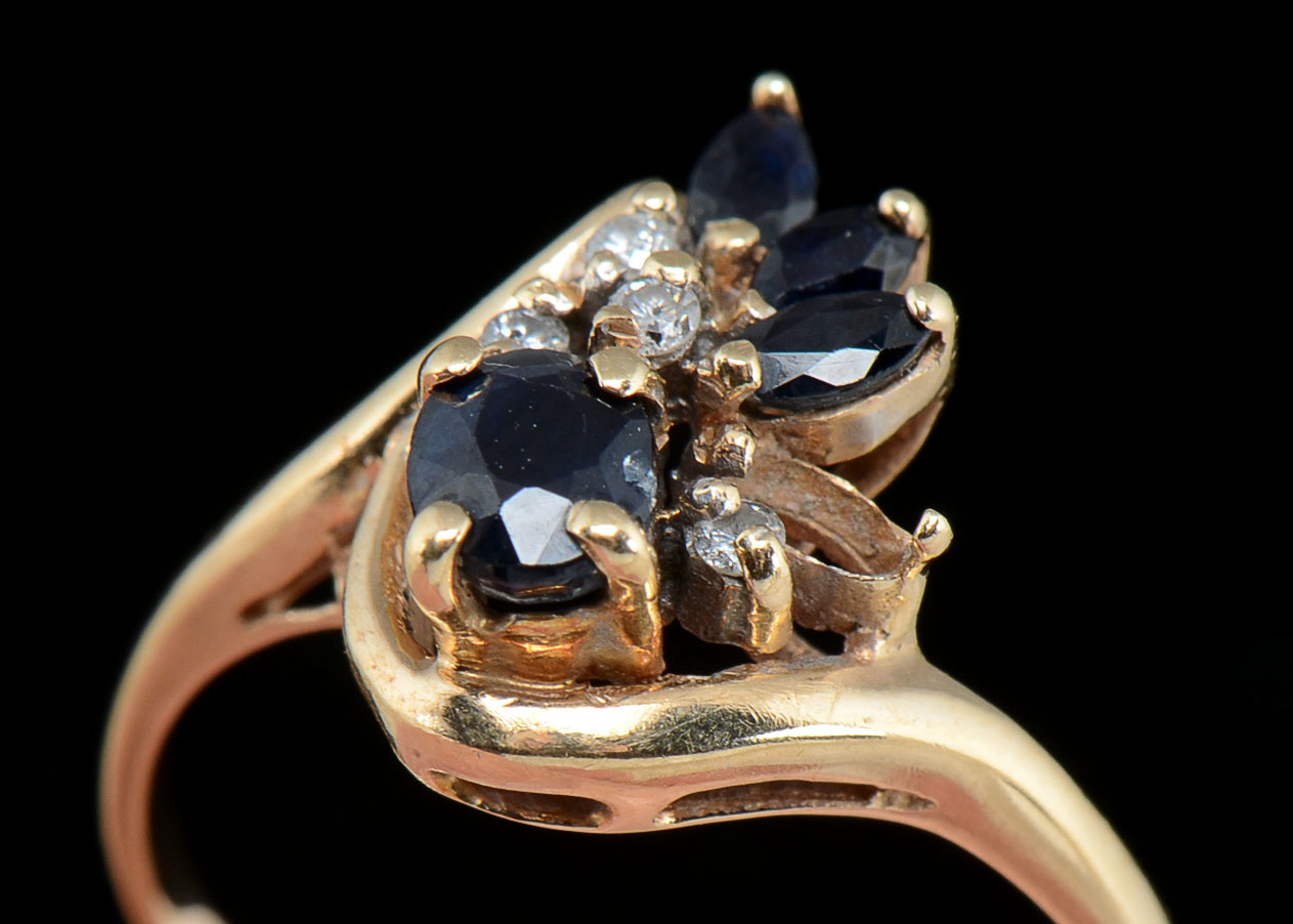 14K Gold Blue Sapphire and Diamond Ring